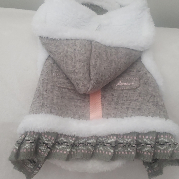 Dog coat/dress - Picture 2 of 3